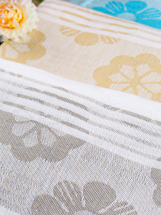 100% Cotton Soft Feel Colour Flower Design Bath Towel 1058