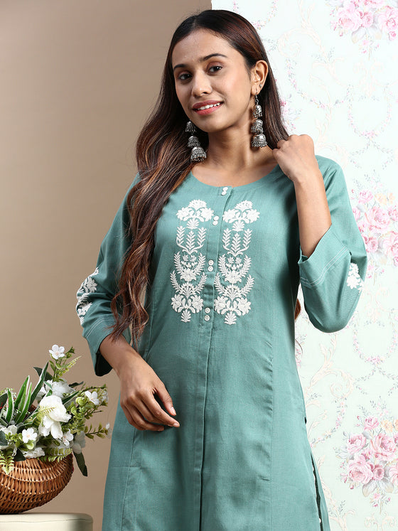 Cotton Embroidered Round Neck Straight Cut Green Kurti EK32