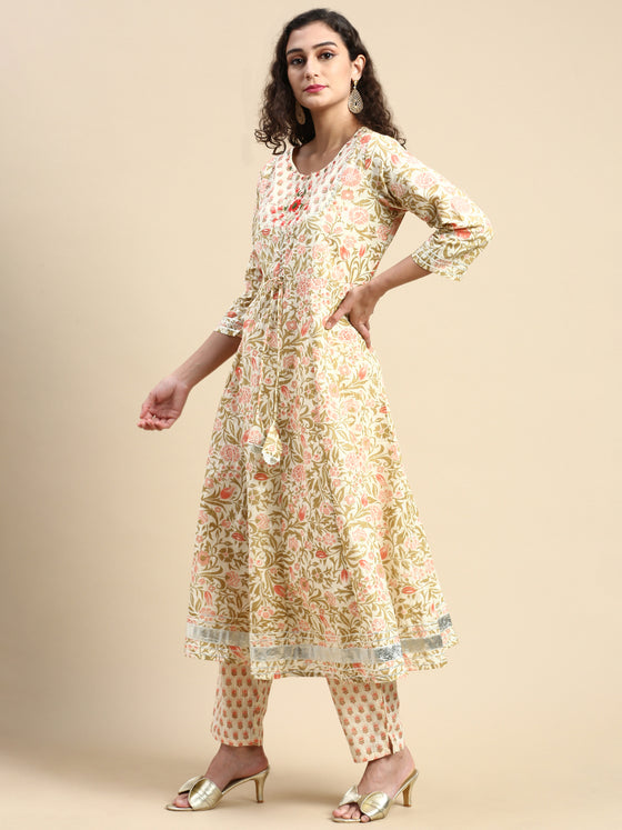 Beautiful Sandal with Green Printed & Embroidered Kurti Set PKS08