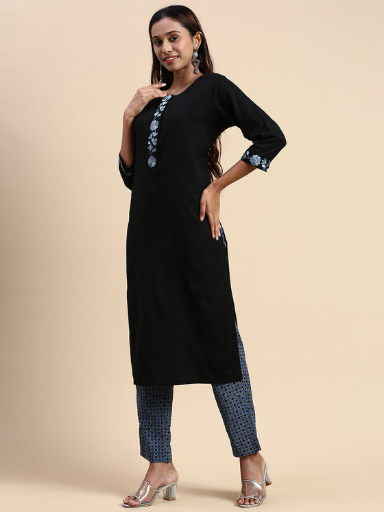 Cotton Embroidered Round Neck Straight Cut Black & Blue Kurti Set EKS01