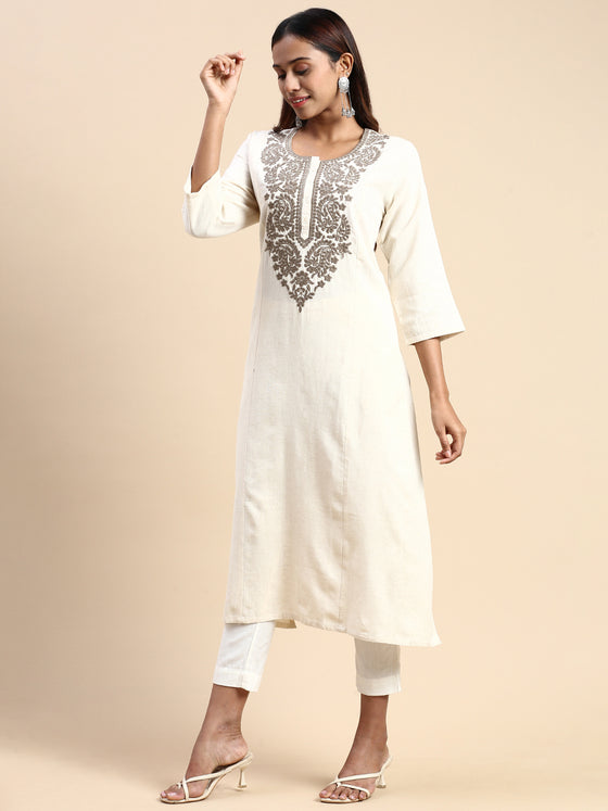 Cotton Embroidered Round Neck Straight Cut Sandal Kurti EK30