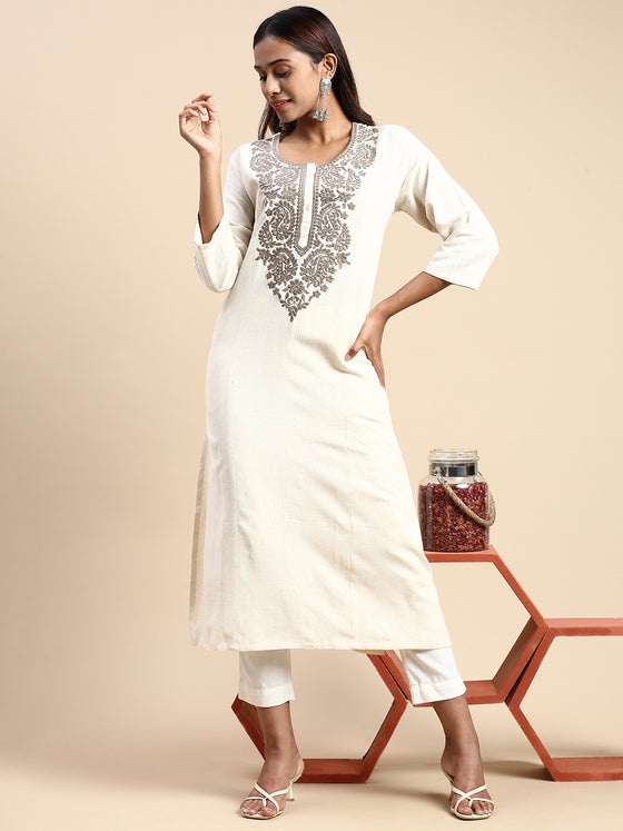 Cotton Embroidered Round Neck Straight Cut Sandal Kurti EK30