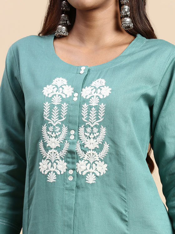 Cotton Embroidered Round Neck Straight Cut Green Kurti EK32