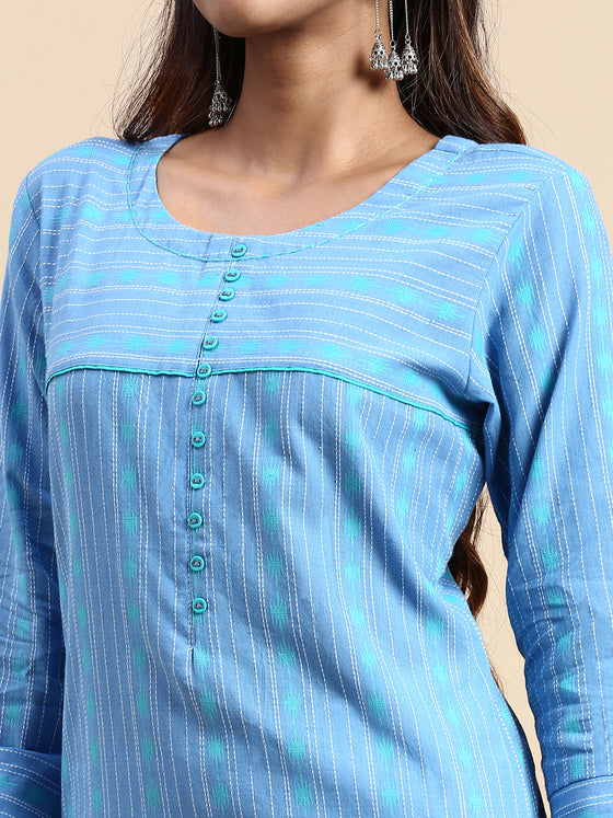 Cotton Embroidered Round Neck Straight Cut Blue Kurti EK39