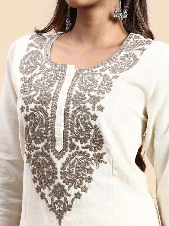 Cotton Embroidered Round Neck Straight Cut Sandal Kurti EK30